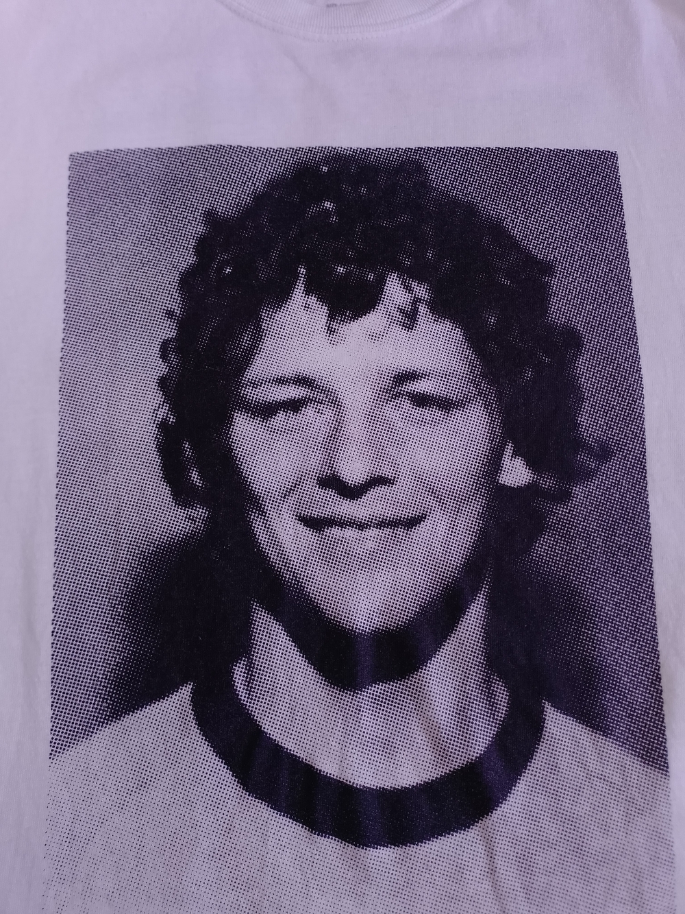 2022 adidas Terry Fox Portrait Graphic tee Terry Fox Run - Picture 2 of 6